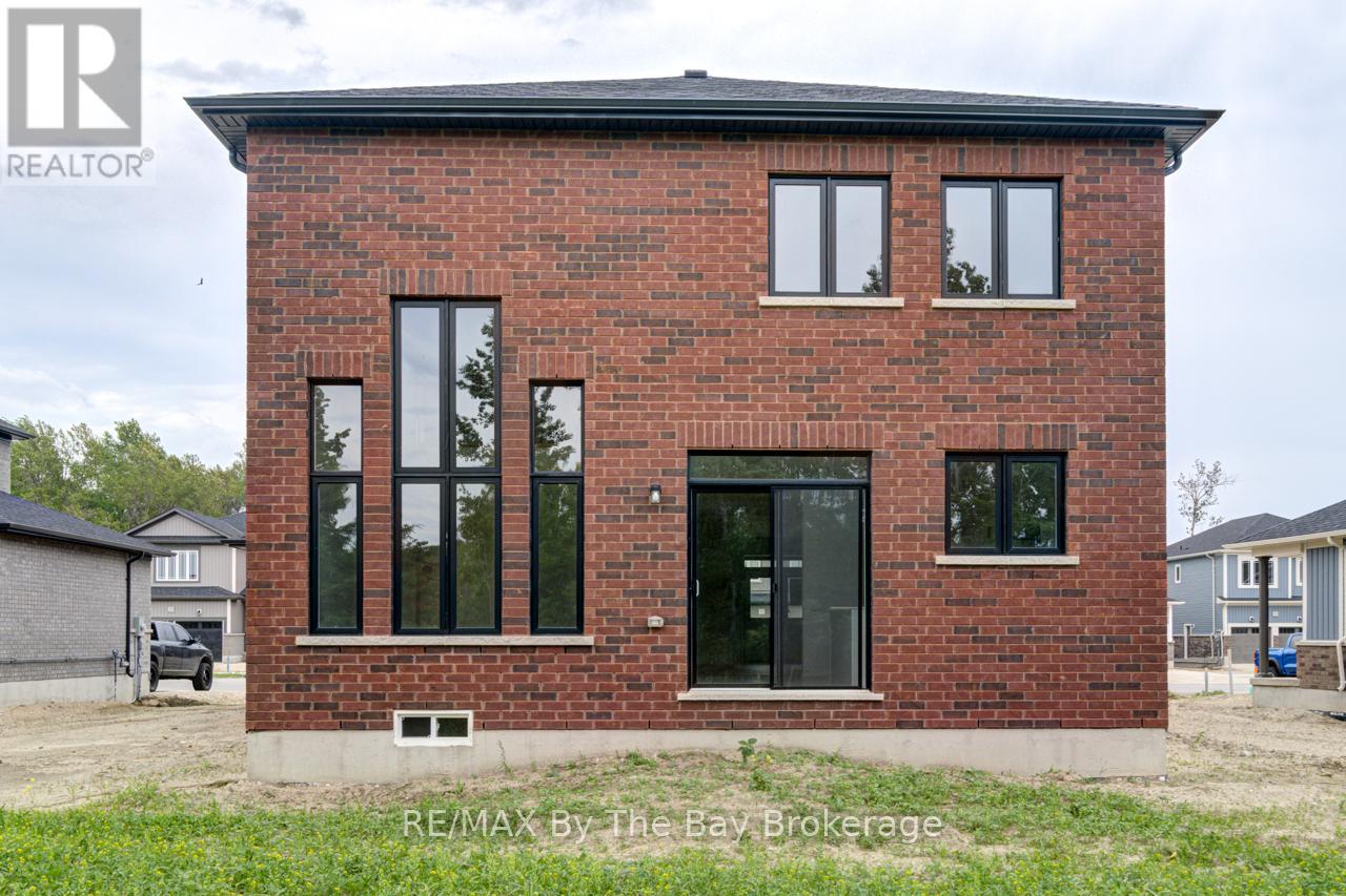 12 Misty Ridge Road, Wasaga Beach, Ontario L9Z 0R8 - Photo 43 - S12432491