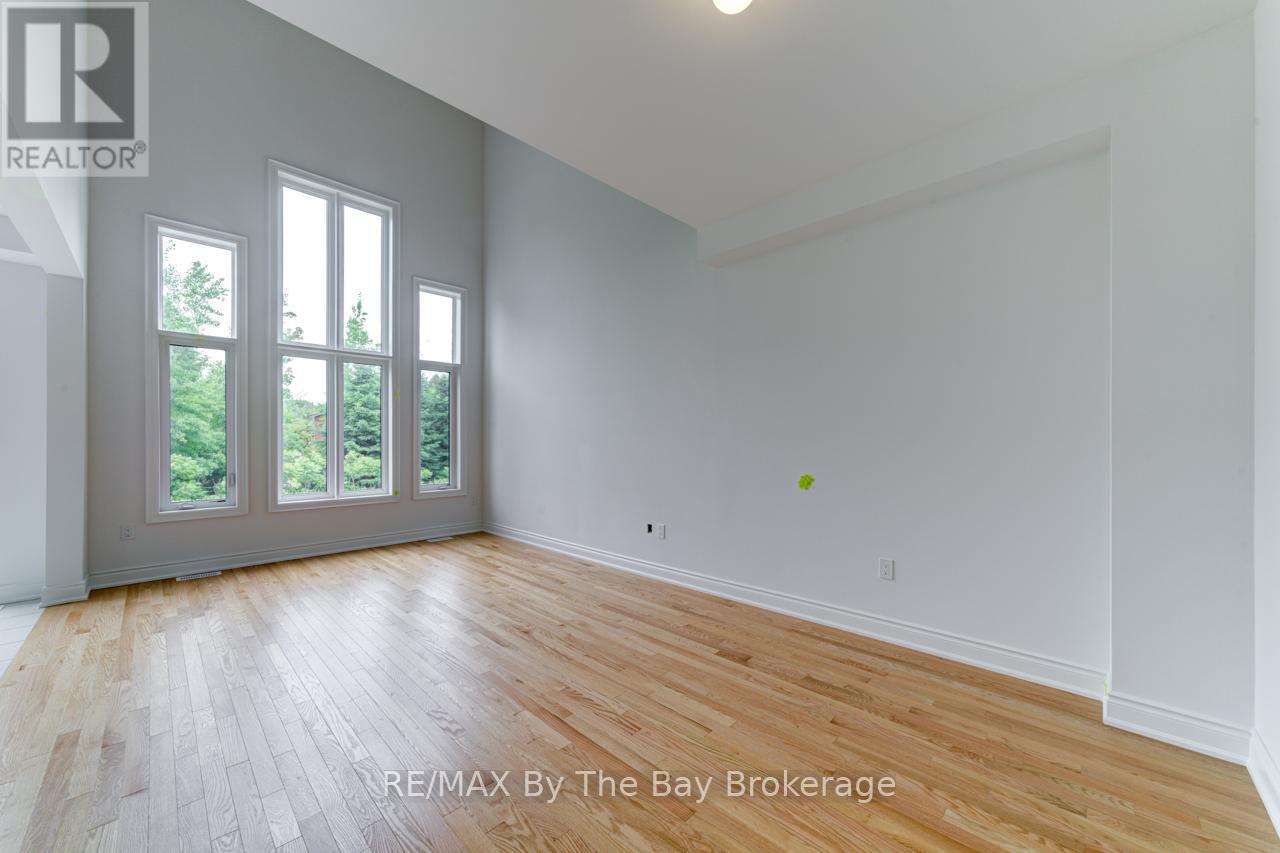 12 Misty Ridge Road, Wasaga Beach, Ontario L9Z 0R8 - Photo 12 - S12432491