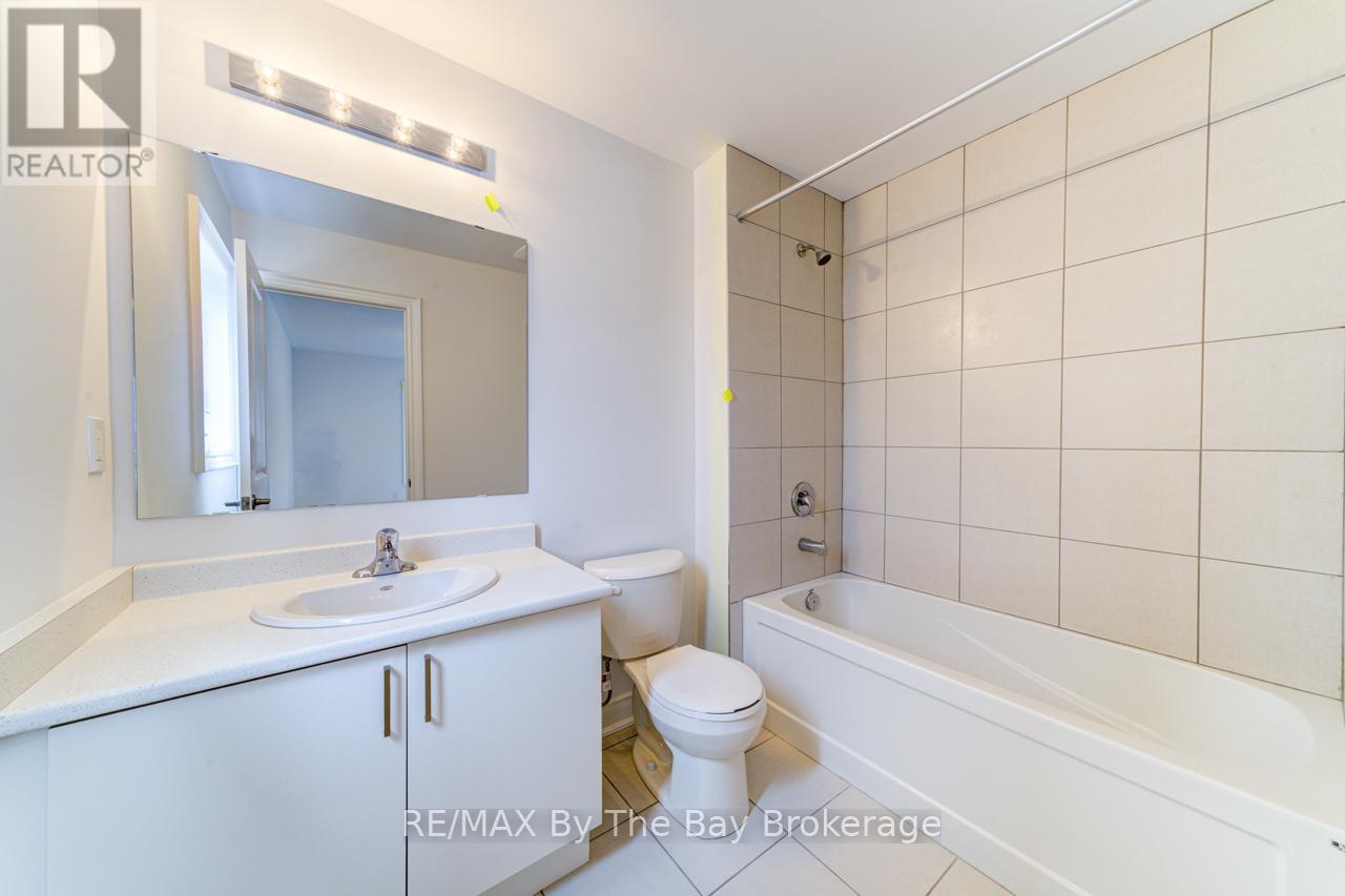 12 Misty Ridge Road, Wasaga Beach, Ontario L9Z 0R8 - Photo 40 - S12432491