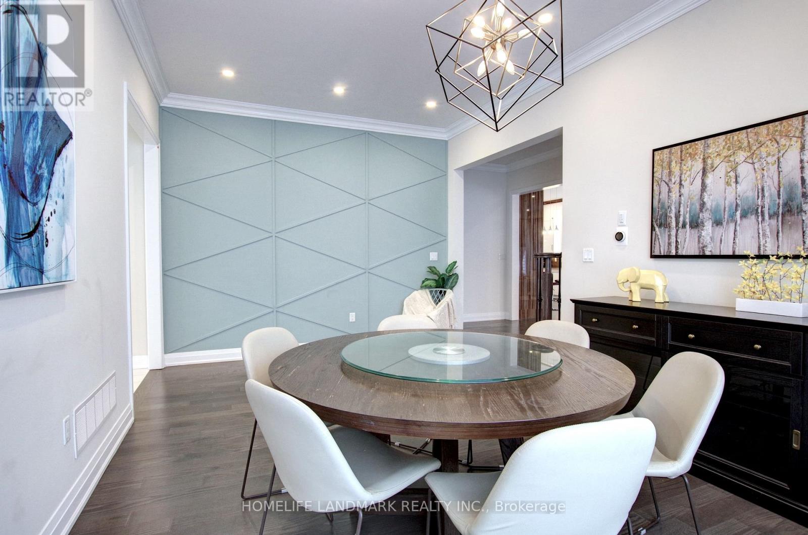 5 Elder Street, Richmond Hill, Ontario  L4S 0H2 - Photo 4 - N12708572