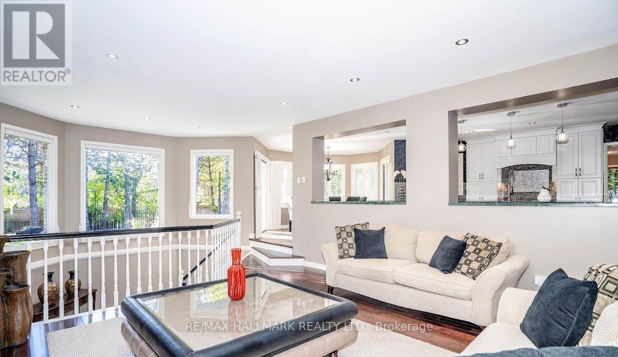 126 Babcombe Drive, Markham, Ontario  L3T 1N1 - Photo 11 - N12717704