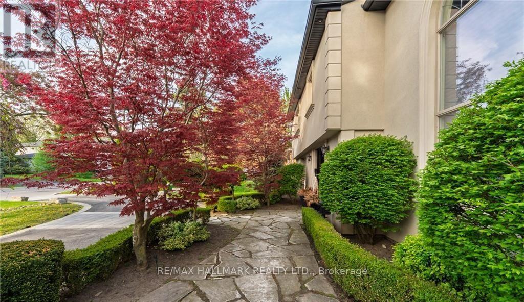 126 Babcombe Drive, Markham, Ontario  L3T 1N1 - Photo 5 - N12717704