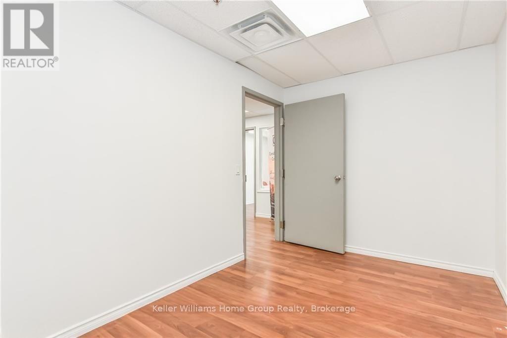 108 - 1083 Gordon Street, Guelph, Ontario N1G 0E8 - Photo 3 - X12718006