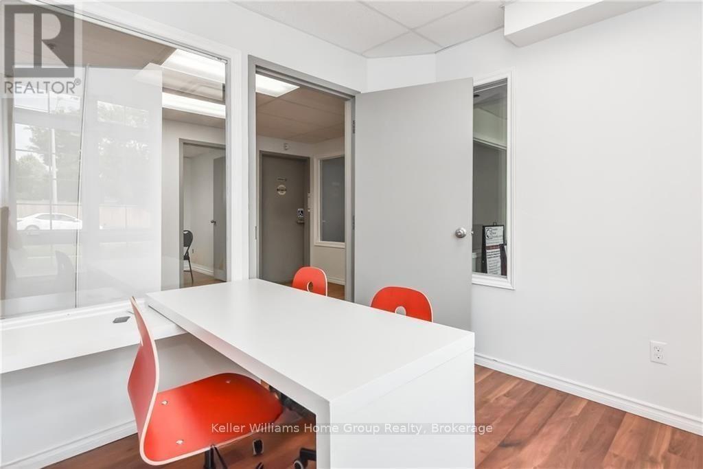 108 - 1083 Gordon Street, Guelph, Ontario N1G 0E8 - Photo 9 - X12718006