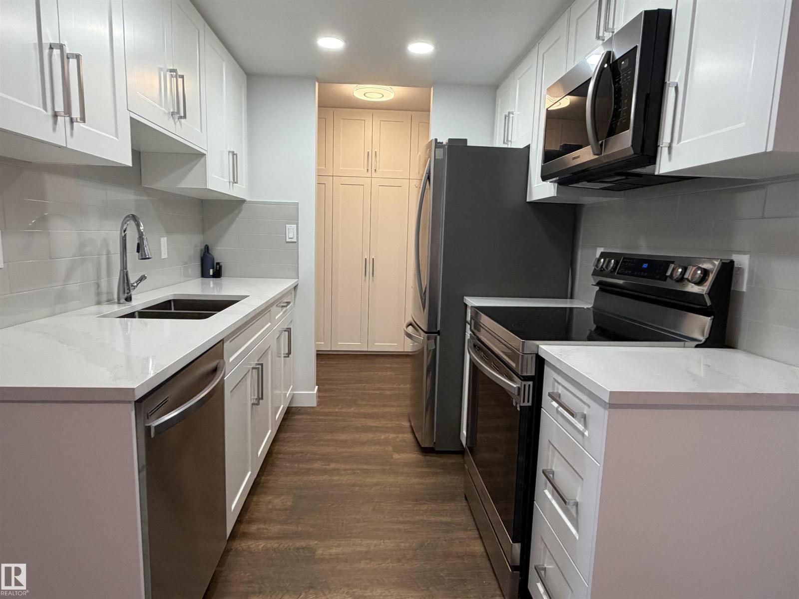 #103 10511 19 Av Nw, Edmonton, Alberta  T6T 5S8 - Photo 6 - E4469343