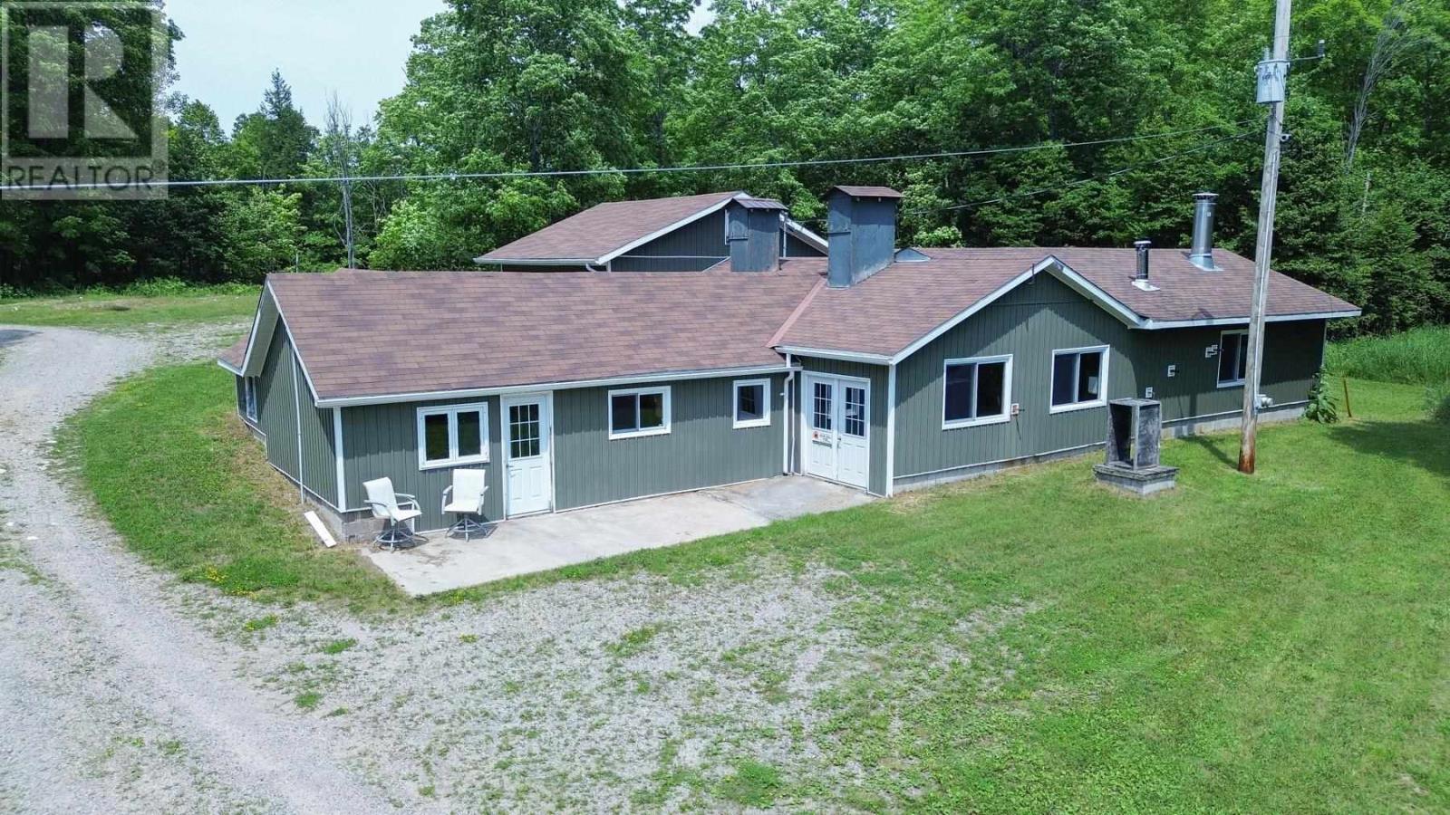 2704 A Line Rd, Richards Landing, Ontario P0R 1J0 - Photo 11 - SM260149