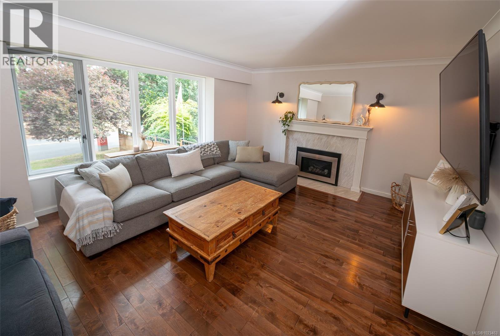 2009 Ferndale Rd, Saanich, British Columbia  V8N 2Y4 - Photo 4 - 1023463