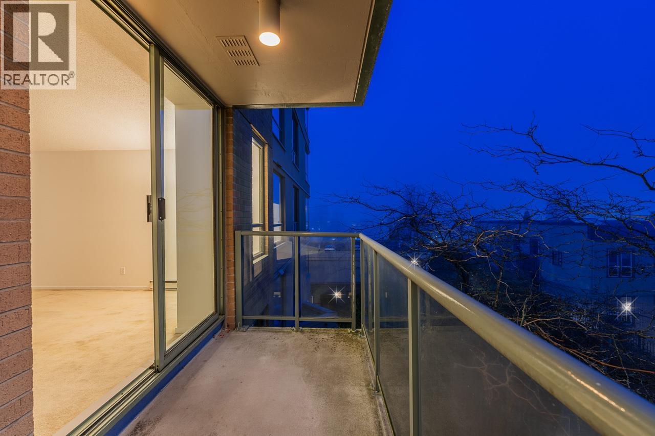 404 2288 Pine St, West Vancouver, British Columbia  V6J 5G4 - Photo 30 - R3081753