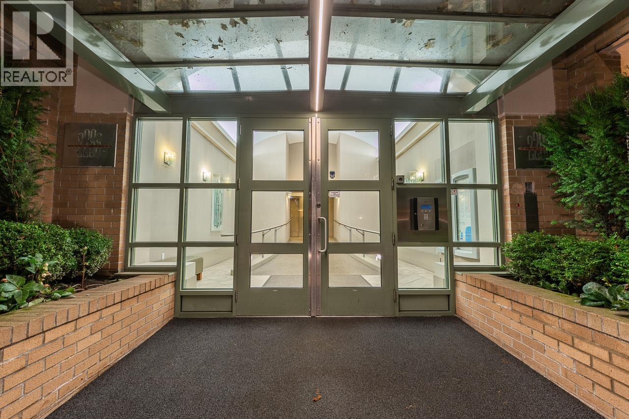 404 2288 Pine St, West Vancouver, British Columbia  V6J 5G4 - Photo 8 - R3081753