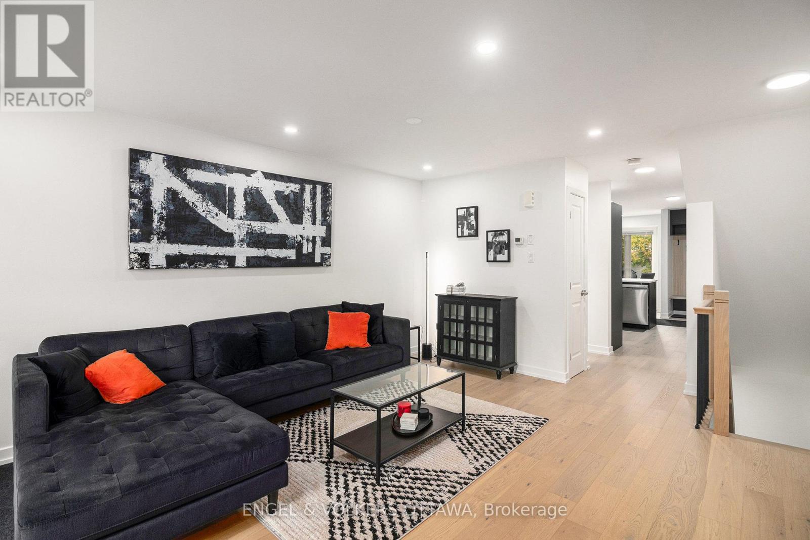 D - 4522 Innes Road, Ottawa, Ontario  K4A 0X5 - Photo 3 - X12717886