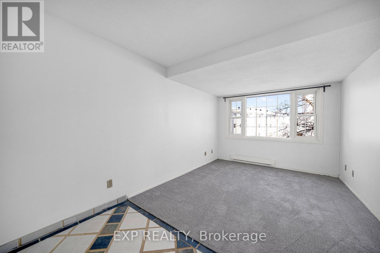 98 Castlegreen Private, Ottawa, Ontario  K1T 3N3 - Photo 13 - X12718016