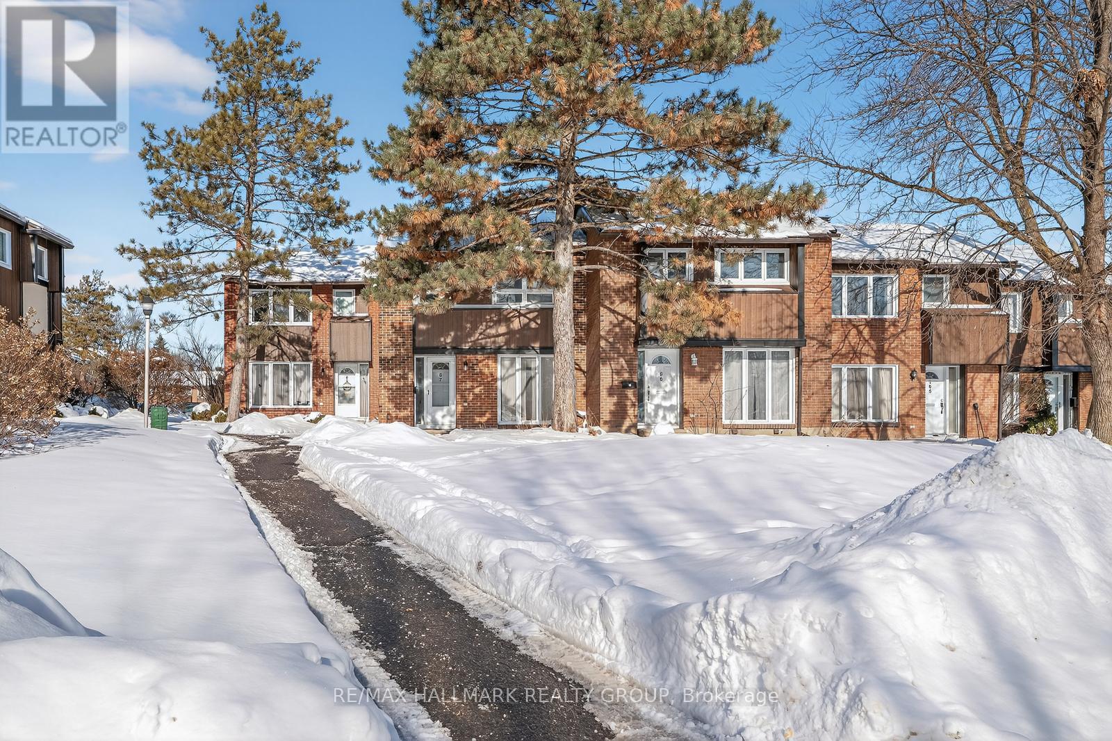 67 - 1900 Marquis Avenue, Ottawa, Ontario  K1J 8J2 - Photo 1 - X12718042