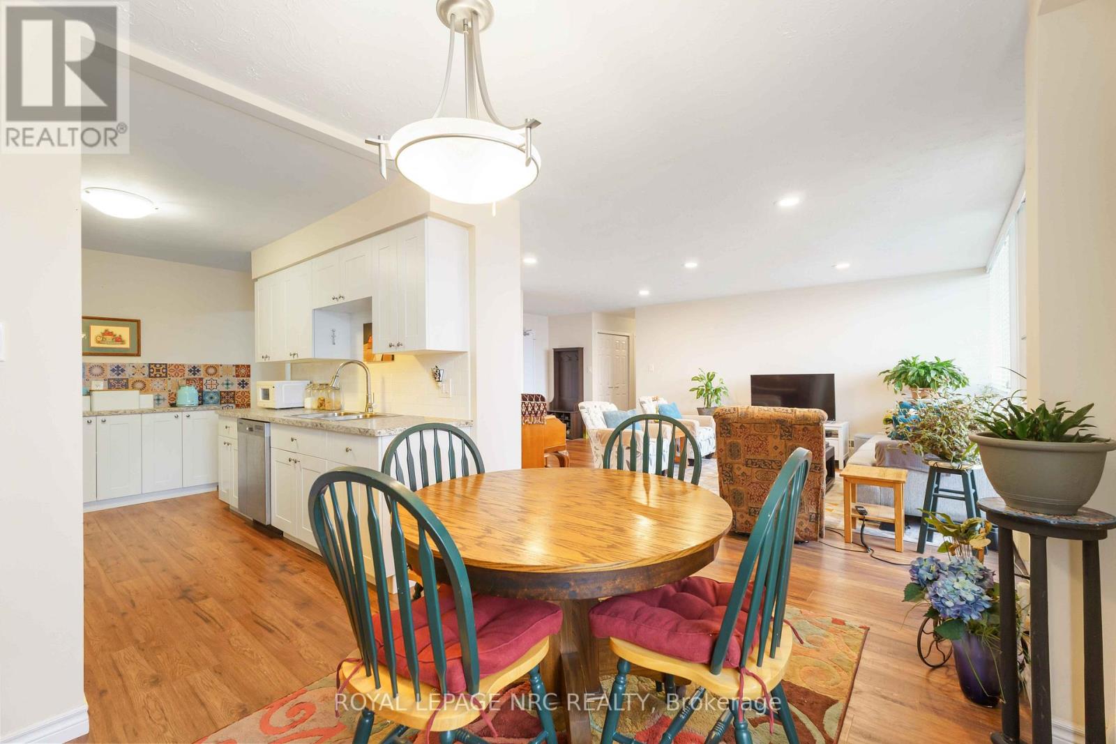 1107 - 35 Towering Heights Boulevard, St. Catharines, Ontario  L2T 3G8 - Photo 10 - X12717898