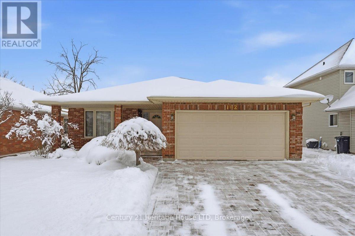 102 Wellandvale Drive, Welland, Ontario  L3C 7C7 - Photo 1 - X12718050