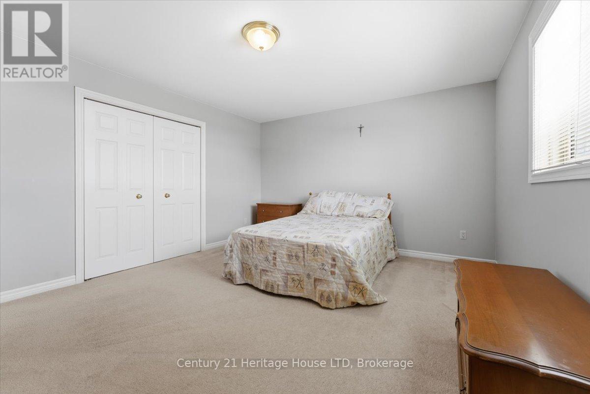 102 Wellandvale Drive, Welland, Ontario  L3C 7C7 - Photo 20 - X12718050