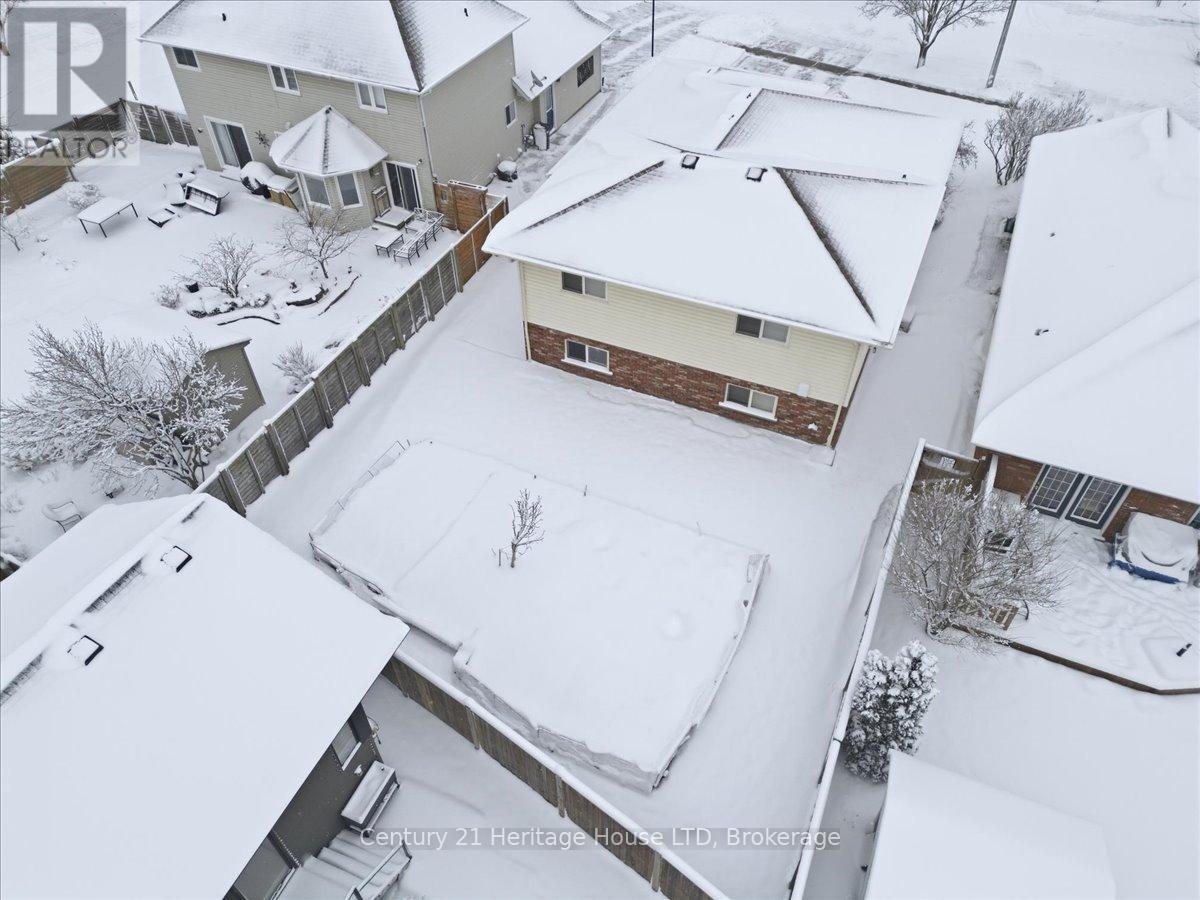 102 Wellandvale Drive, Welland, Ontario  L3C 7C7 - Photo 44 - X12718050