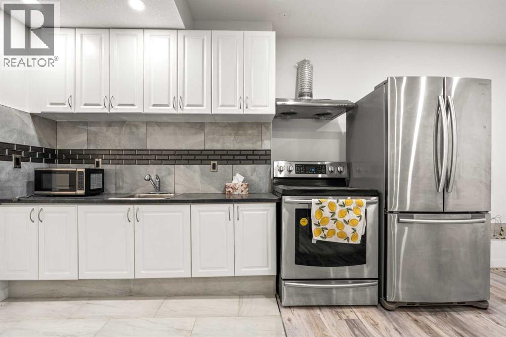 28 Panton Court Nw, Calgary, Alberta  T3K 0X2 - Photo 21 - A2280273