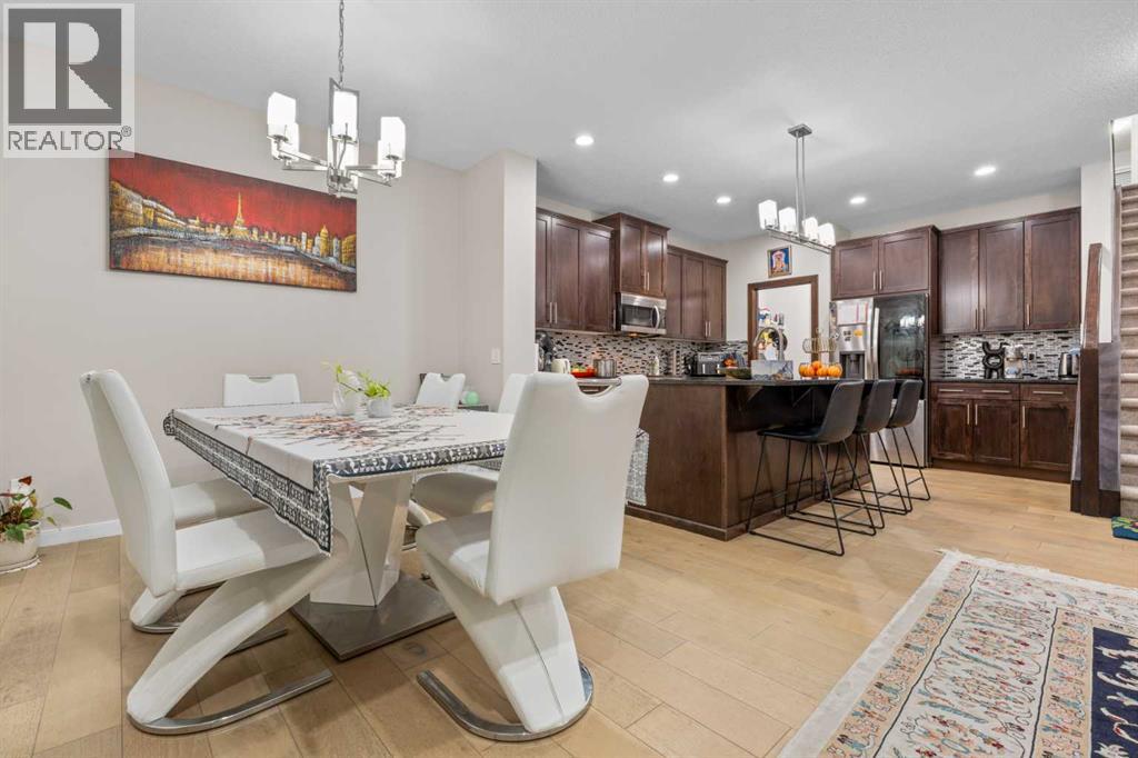 28 Panton Court Nw, Calgary, Alberta  T3K 0X2 - Photo 9 - A2280273