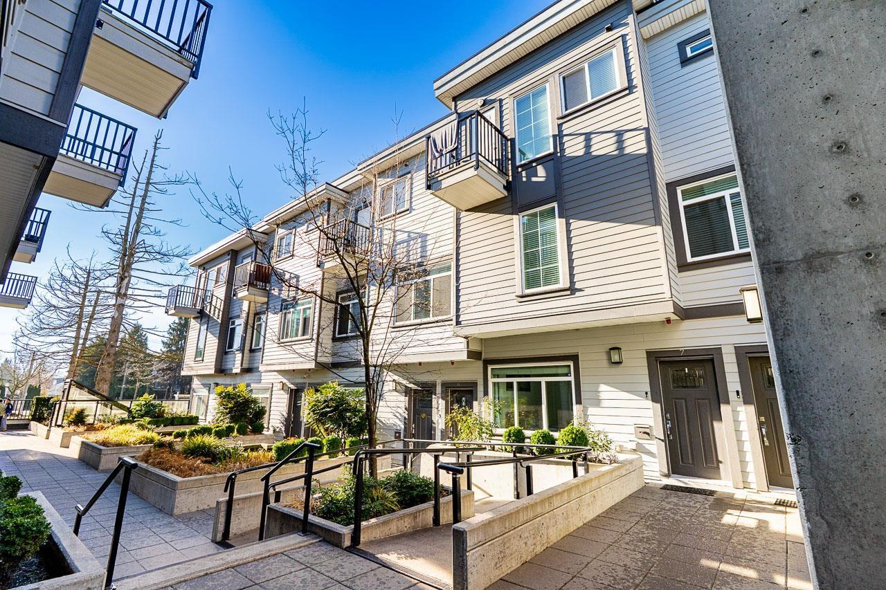 7 7247 140 Street, Surrey, British Columbia  V3W 1K8 - Photo 1 - R3081088