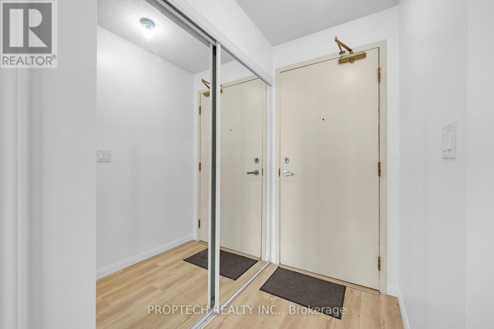 611 - 5940 Yonge Street, Toronto, Ontario  M2M 4M6 - Photo 3 - C12717874