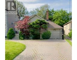 25 BURNCREST DRIVE, Toronto, Ontario