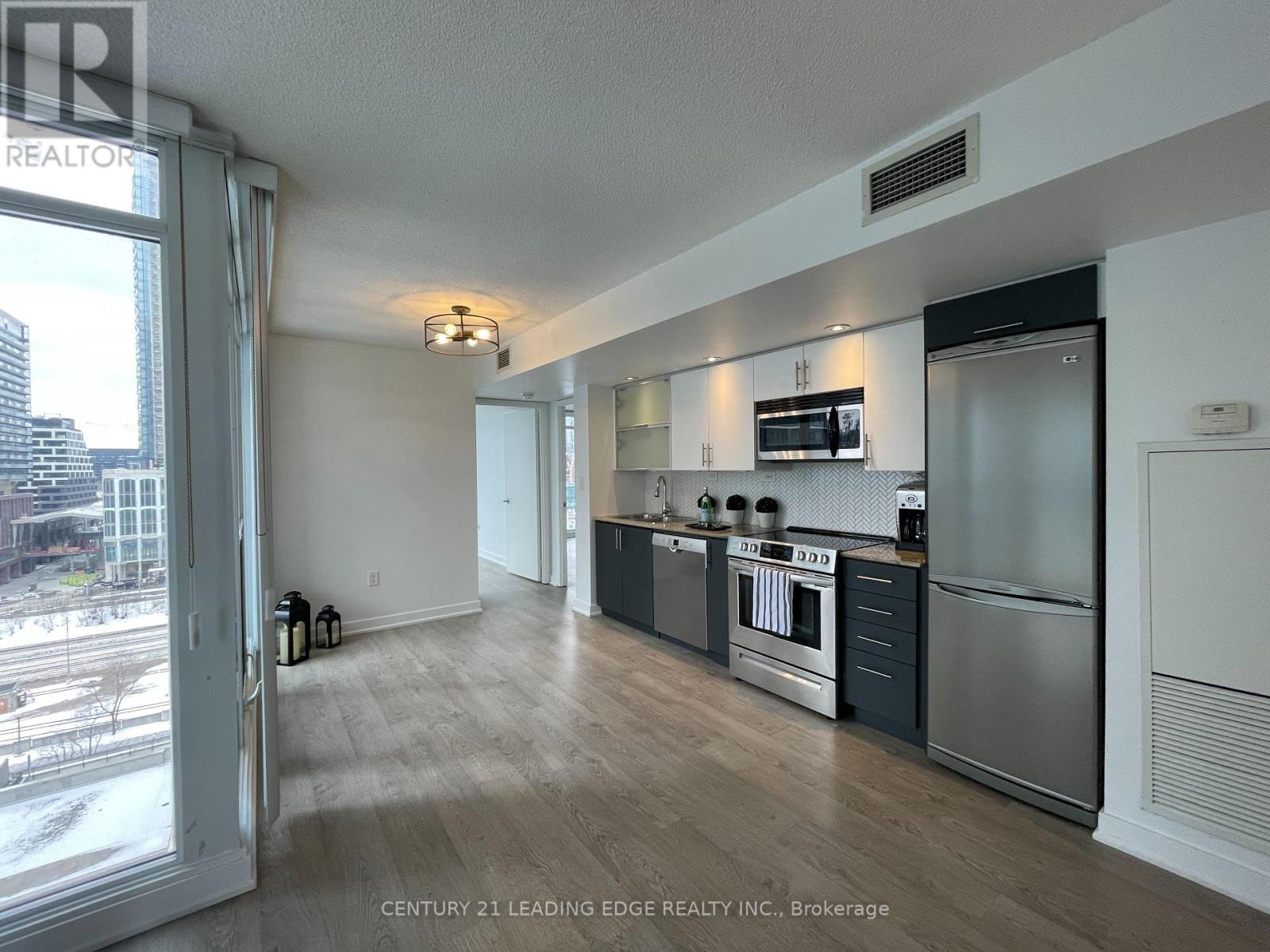 1209 - 8 Telegram Mews, Toronto, Ontario  M5V 3Z5 - Photo 4 - C12718030