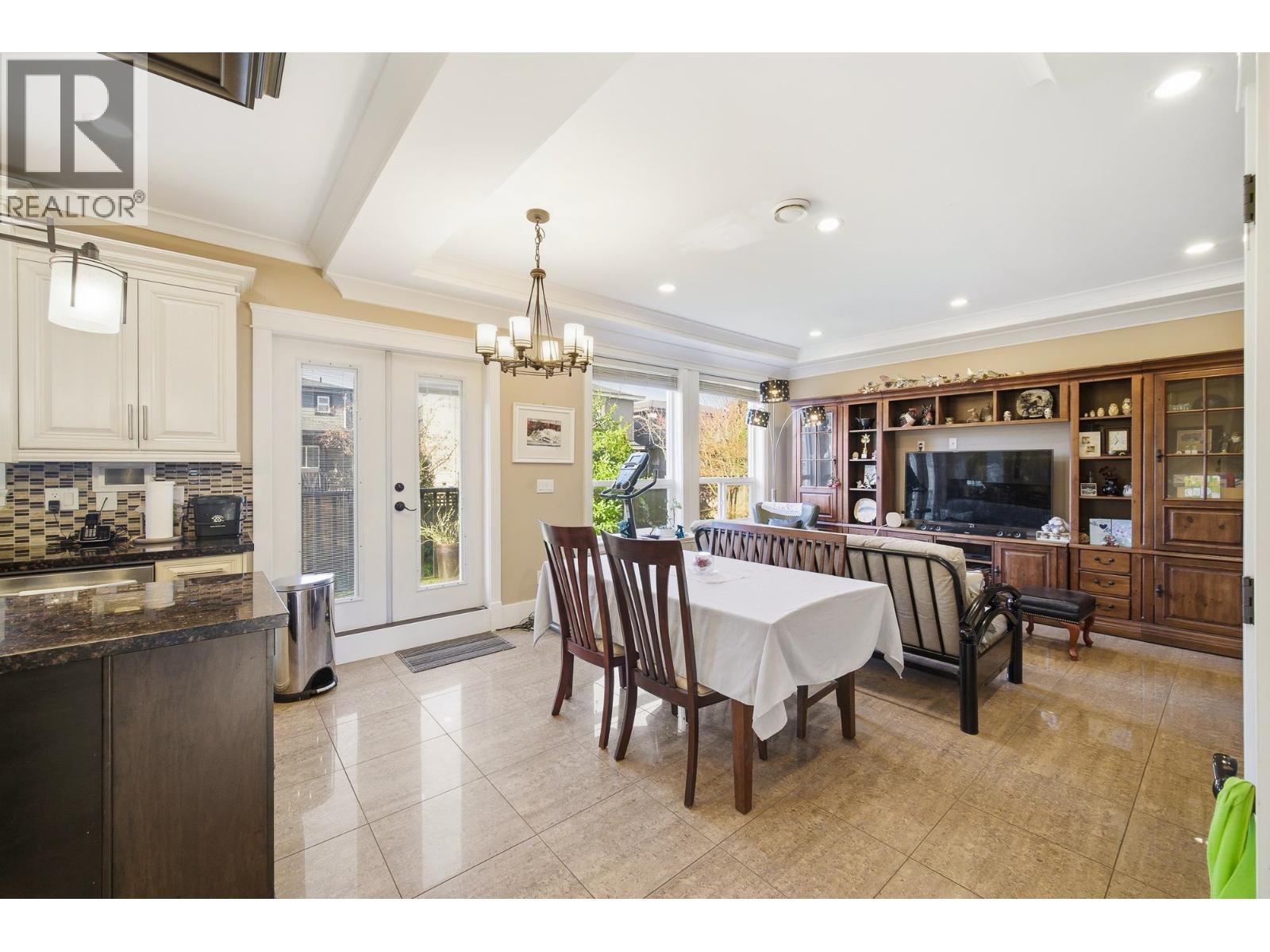 3741 Dundonald Avenue, Burnaby, British Columbia  V5G 3N6 - Photo 12 - R3081633