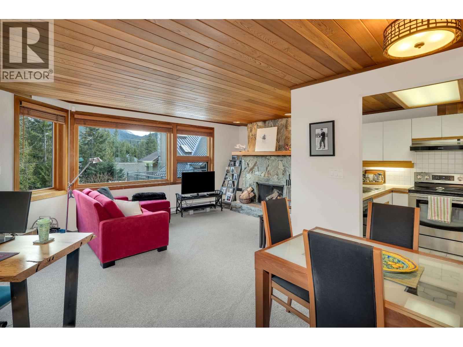 109 6117 Eagle Drive, Whistler, British Columbia  V8E 0E1 - Photo 4 - R3074931