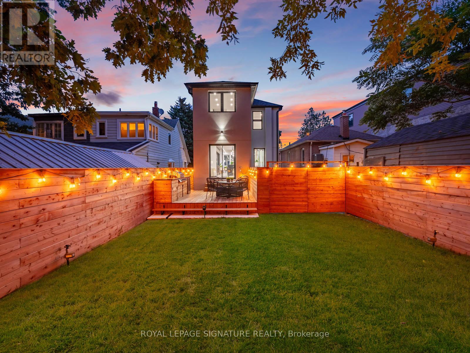 186 Oak Park Avenue, Toronto, Ontario  M4C 4M8 - Photo 45 - E12718048