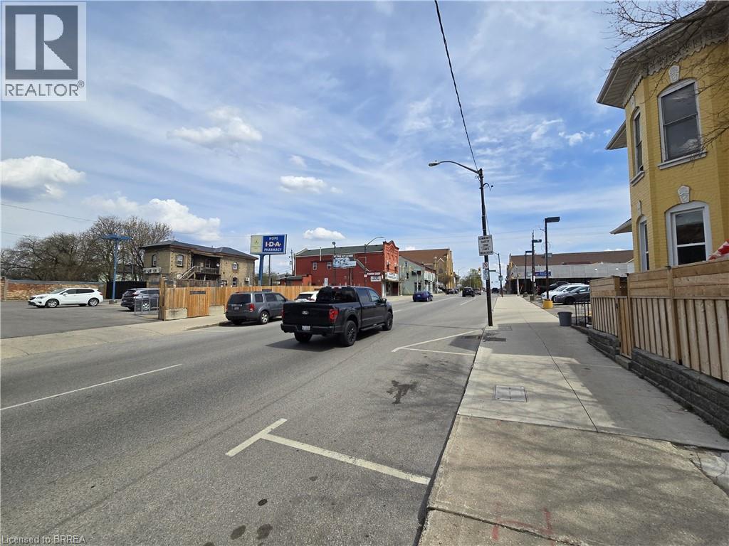 323 Colborne Street Unit# 2, Brantford, Ontario  N3S 3N1 - Photo 4 - 40795129