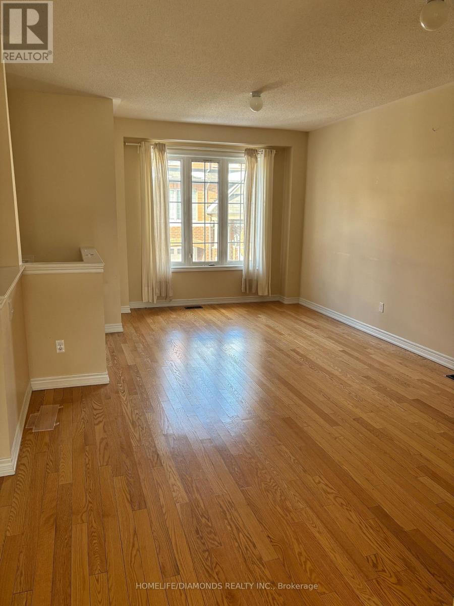 118 Sea Drifter Crescent, Brampton, Ontario  L6P 2S1 - Photo 4 - W12717900