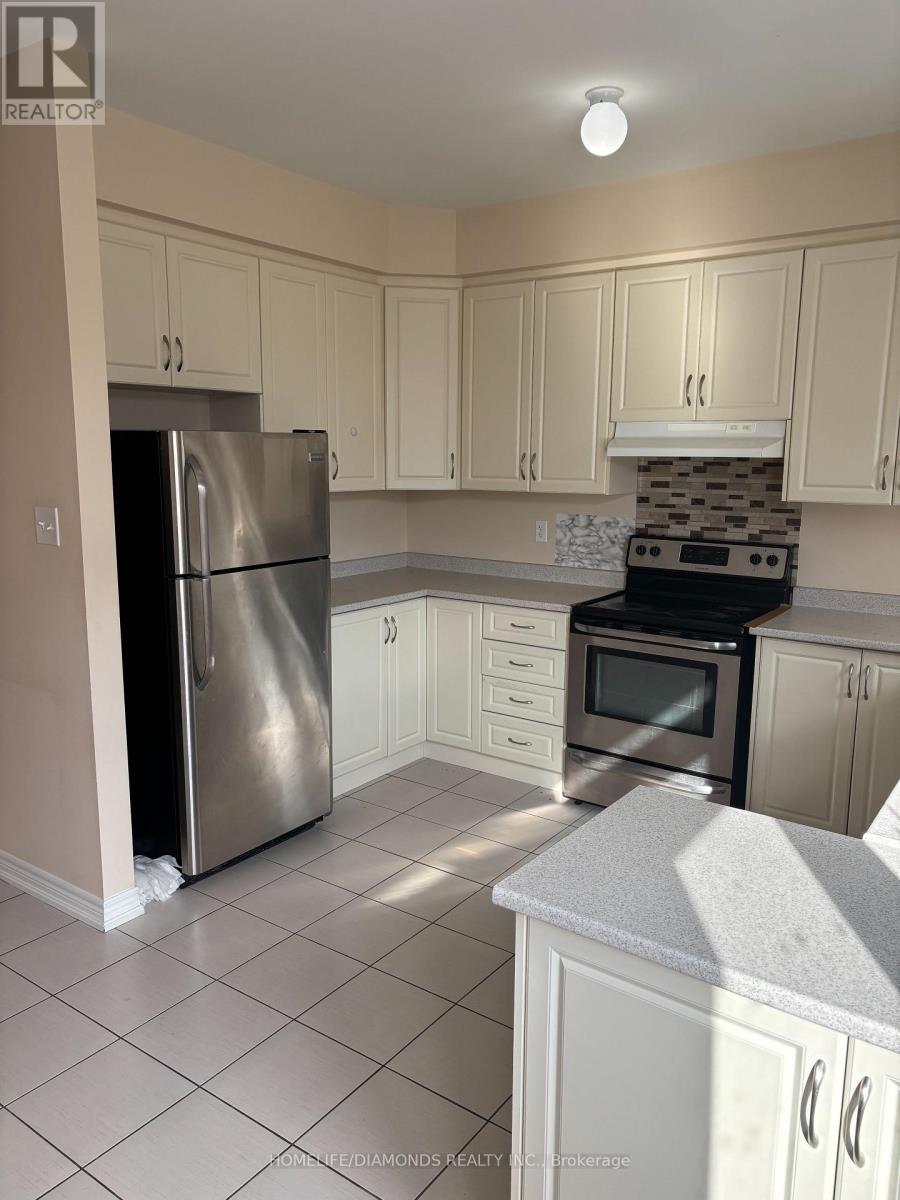 118 Sea Drifter Crescent, Brampton, Ontario  L6P 2S1 - Photo 5 - W12717900