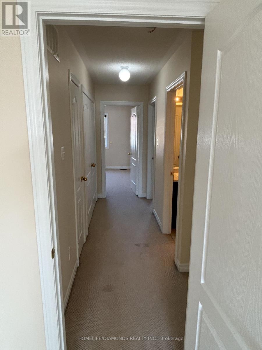 118 Sea Drifter Crescent, Brampton, Ontario  L6P 2S1 - Photo 9 - W12717900