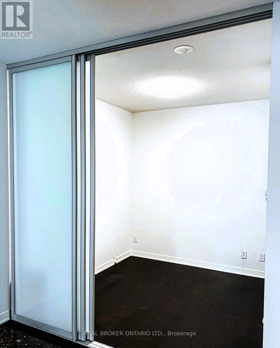 307 - 88 Park Lawn Road, Toronto, Ontario  M8Y 0B5 - Photo 6 - W12717916