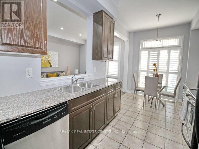 38 Whitmer Street, Milton (Sc Scott), Ontario  L9T 0R5 - Photo 11 - W12717938