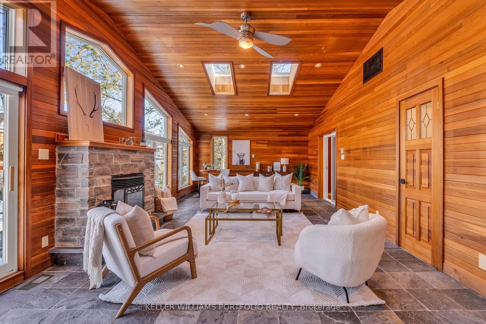 200 Lake Promenade, Toronto, Ontario  M8W 1A8 - Photo 14 - W12717940