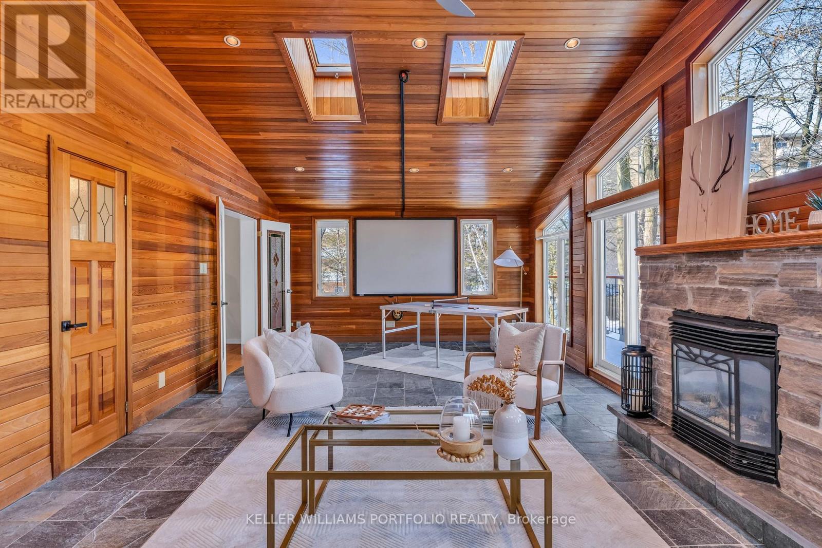 200 Lake Promenade, Toronto, Ontario  M8W 1A8 - Photo 20 - W12717940