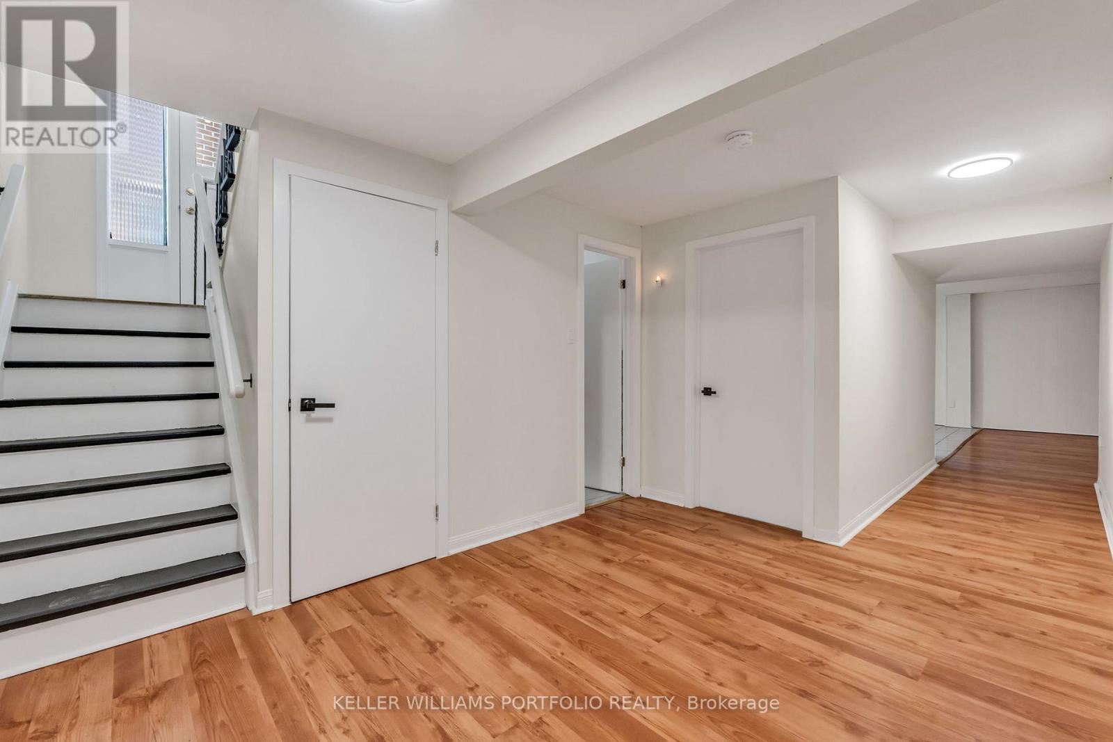 200 Lake Promenade, Toronto, Ontario  M8W 1A8 - Photo 31 - W12717940