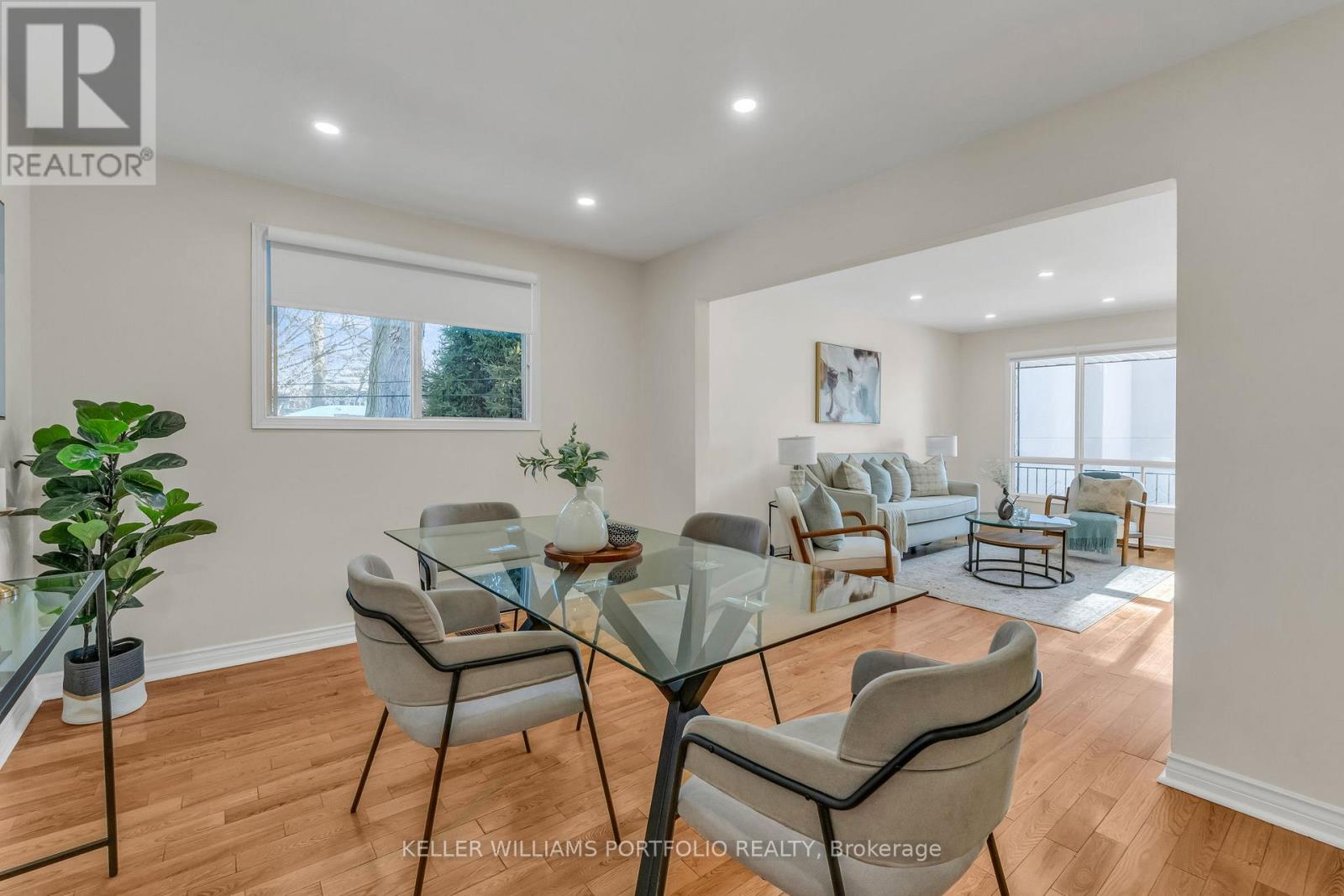 200 Lake Promenade, Toronto, Ontario  M8W 1A8 - Photo 9 - W12717940