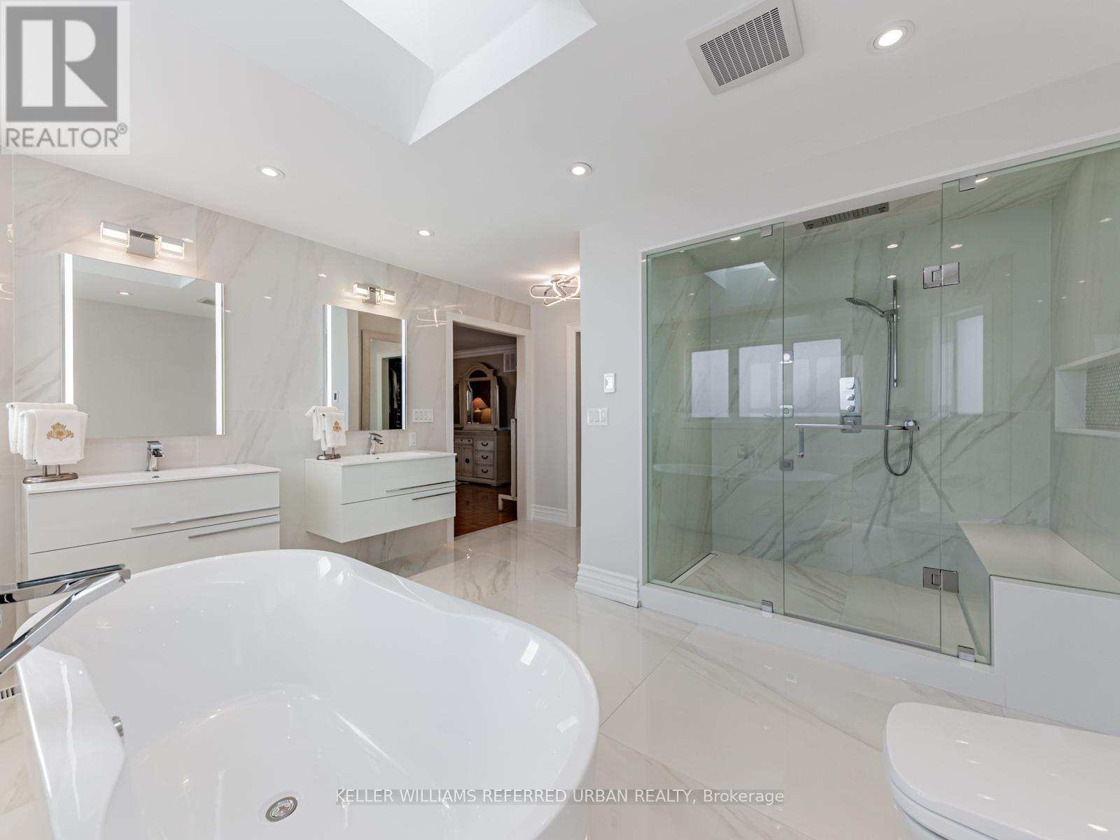 33 Redberry Parkway, Toronto, Ontario  M6L 2J7 - Photo 25 - W12717970