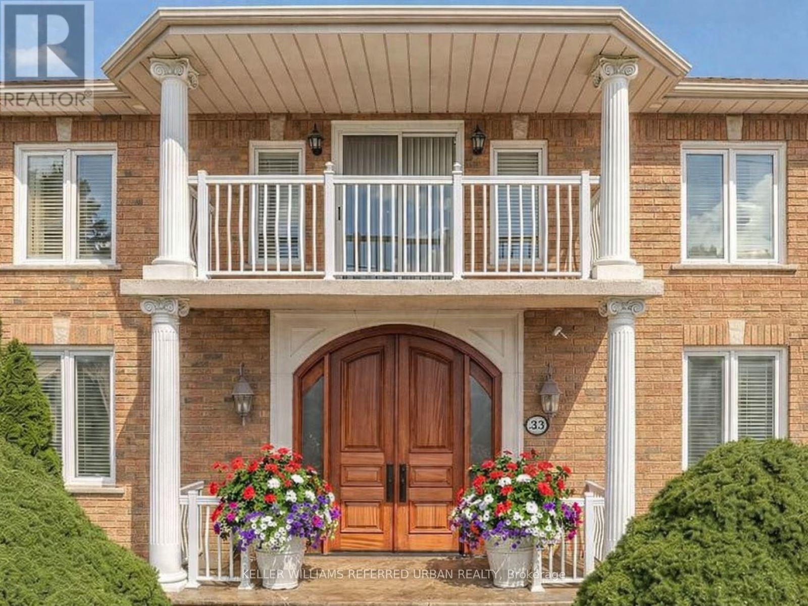 33 Redberry Parkway, Toronto, Ontario  M6L 2J7 - Photo 3 - W12717970