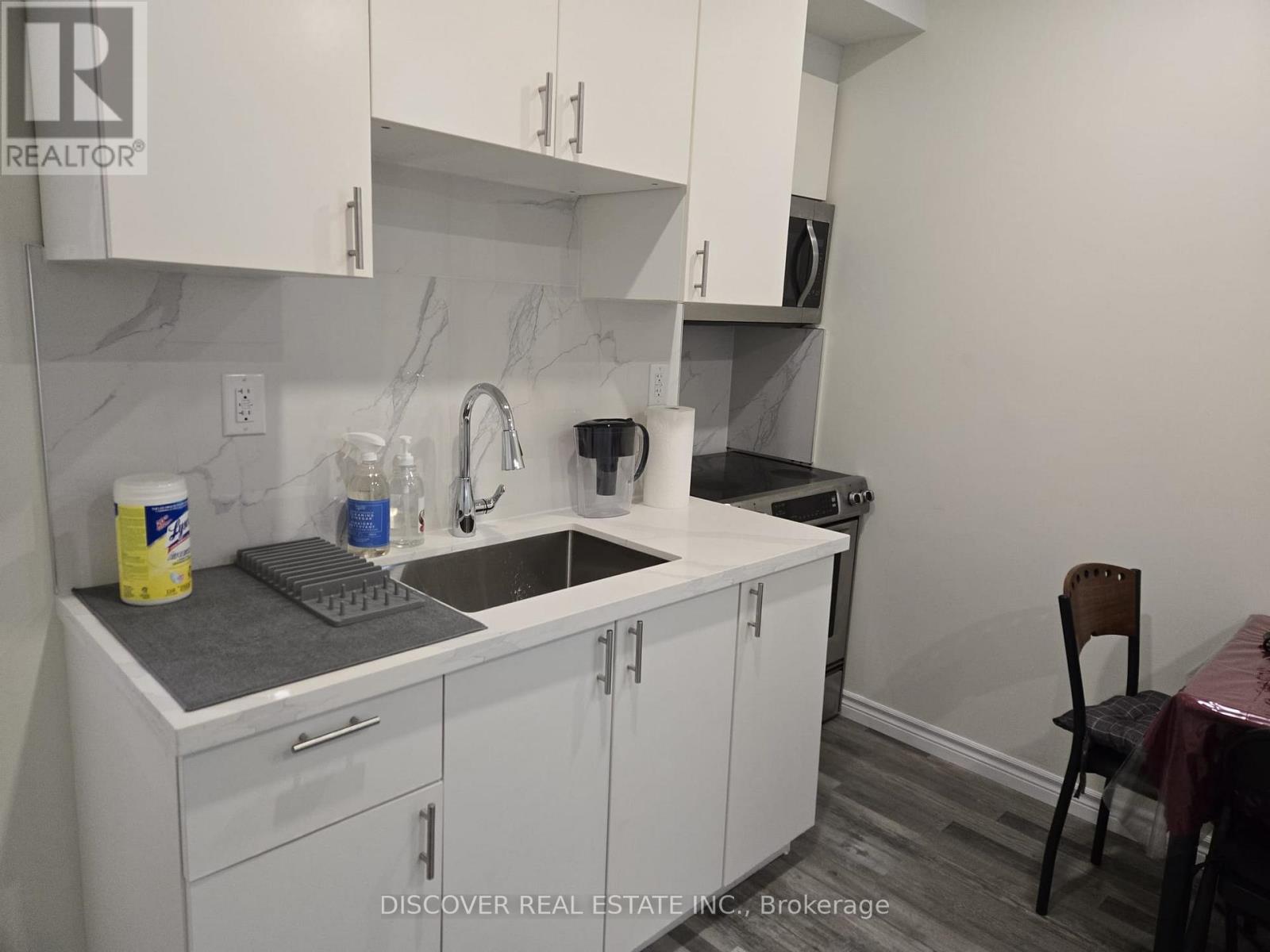 Room - 963 Hampton Crescent, Mississauga, Ontario  L5G 4G7 - Photo 13 - W12718026