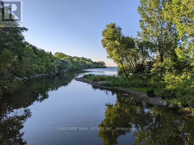 Room - 963 Hampton Crescent, Mississauga, Ontario  L5G 4G7 - Photo 30 - W12718026