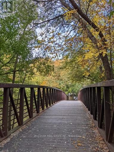 Room - 963 Hampton Crescent, Mississauga, Ontario  L5G 4G7 - Photo 32 - W12718026