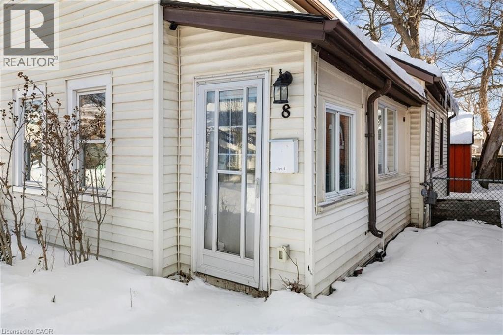 8 Tasker Street, St. Catharines, Ontario  L2R 3Z8 - Photo 6 - 40800029