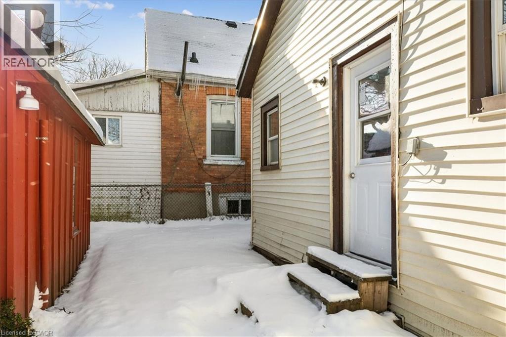 8 Tasker Street, St. Catharines, Ontario  L2R 3Z8 - Photo 29 - 40800012