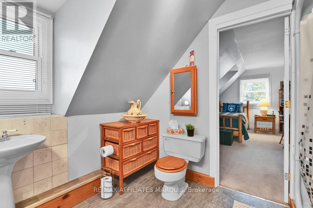 81 Trotters Lane, Rideau Lakes, Ontario  K0G 1X0 - Photo 13 - X12403044