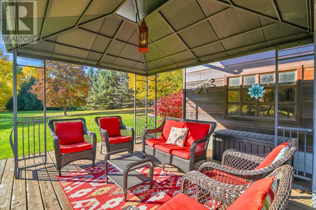 81 Trotters Lane, Rideau Lakes, Ontario  K0G 1X0 - Photo 22 - X12403044