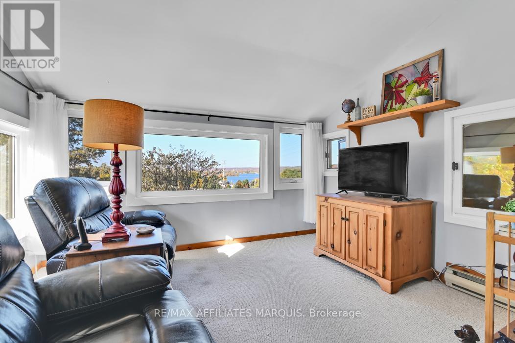 81 Trotters Lane, Rideau Lakes, Ontario  K0G 1X0 - Photo 12 - X12403044