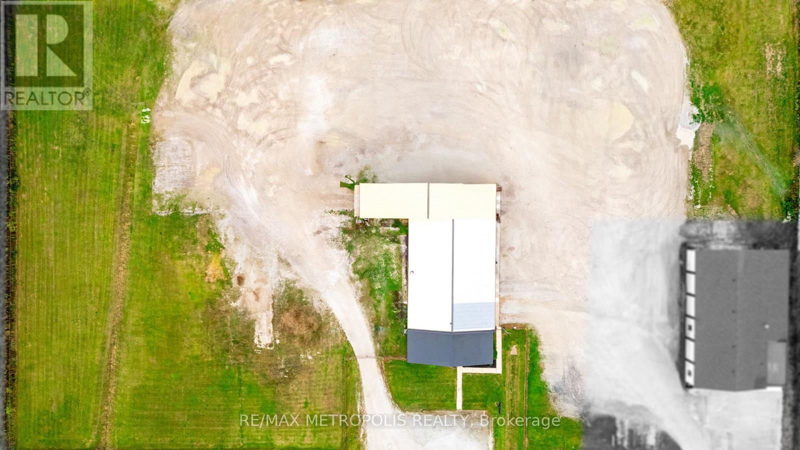 4216 Waterworks Road, Petrolia, Ontario  N0N 1R0 - Photo 15 - X12717872